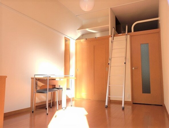 レオパレスSKK・マンションIVの物件内観写真